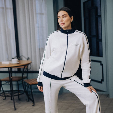 Zip-Up Jacket "Privilege"