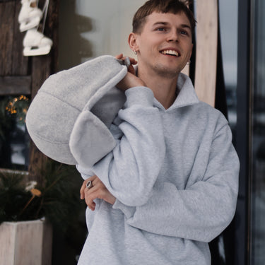 MEN'S TRACKSUIT WITH A COLLAR IN THE COLOR OF LUXURY CLASSICS: GREY MELANGE